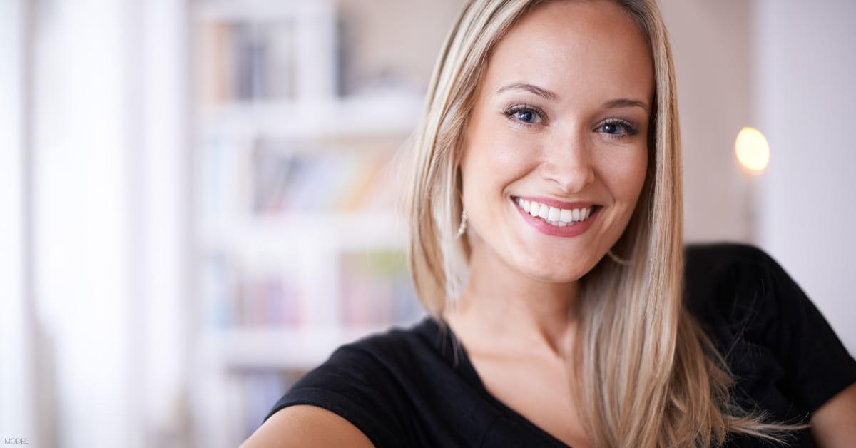 Woman in Dallas, TX considering Kybella to re-define her jawline
